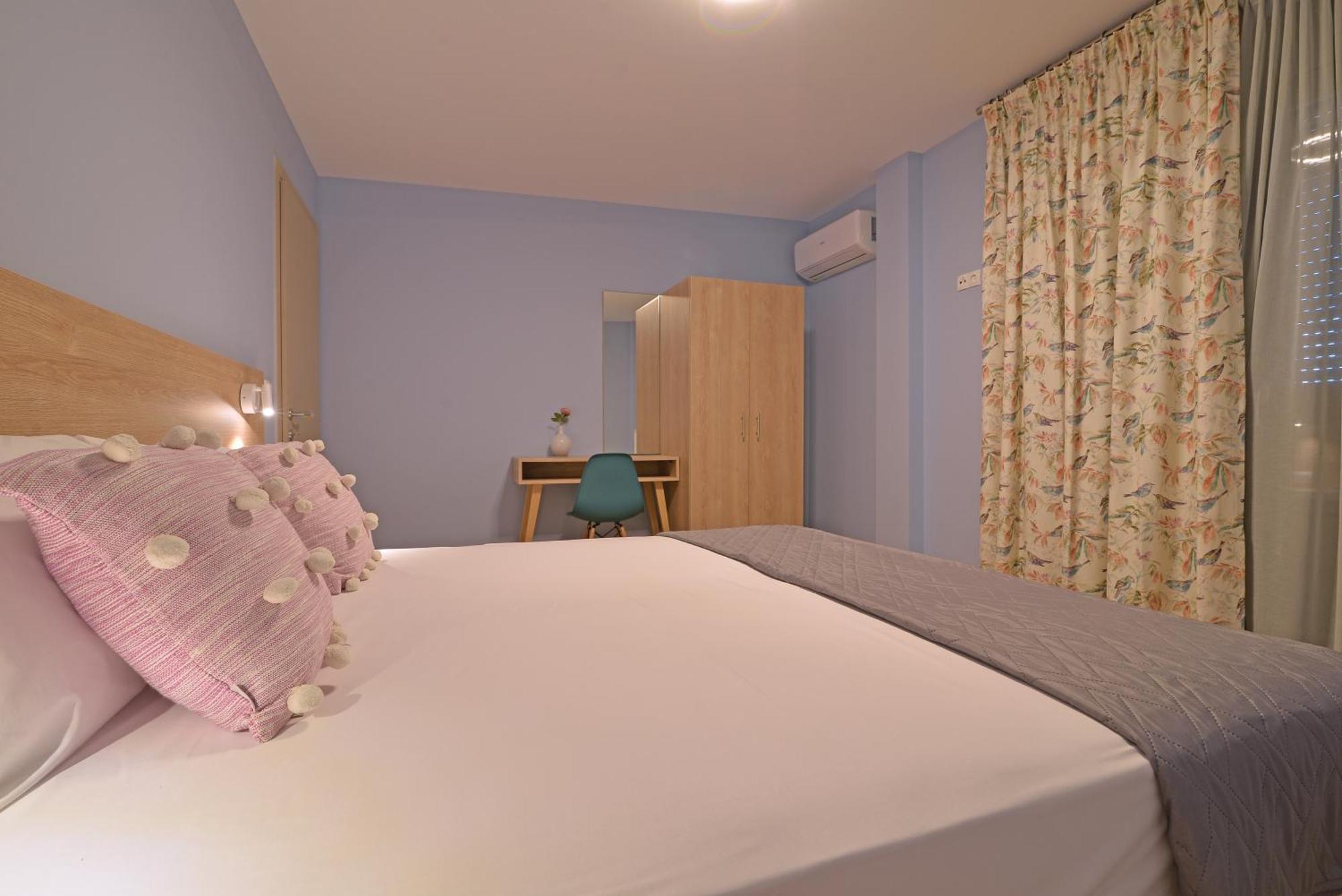 Niel Holiday Apartments, Panel Hospitality Homes & Villas レプトカリヤ エクステリア 写真
