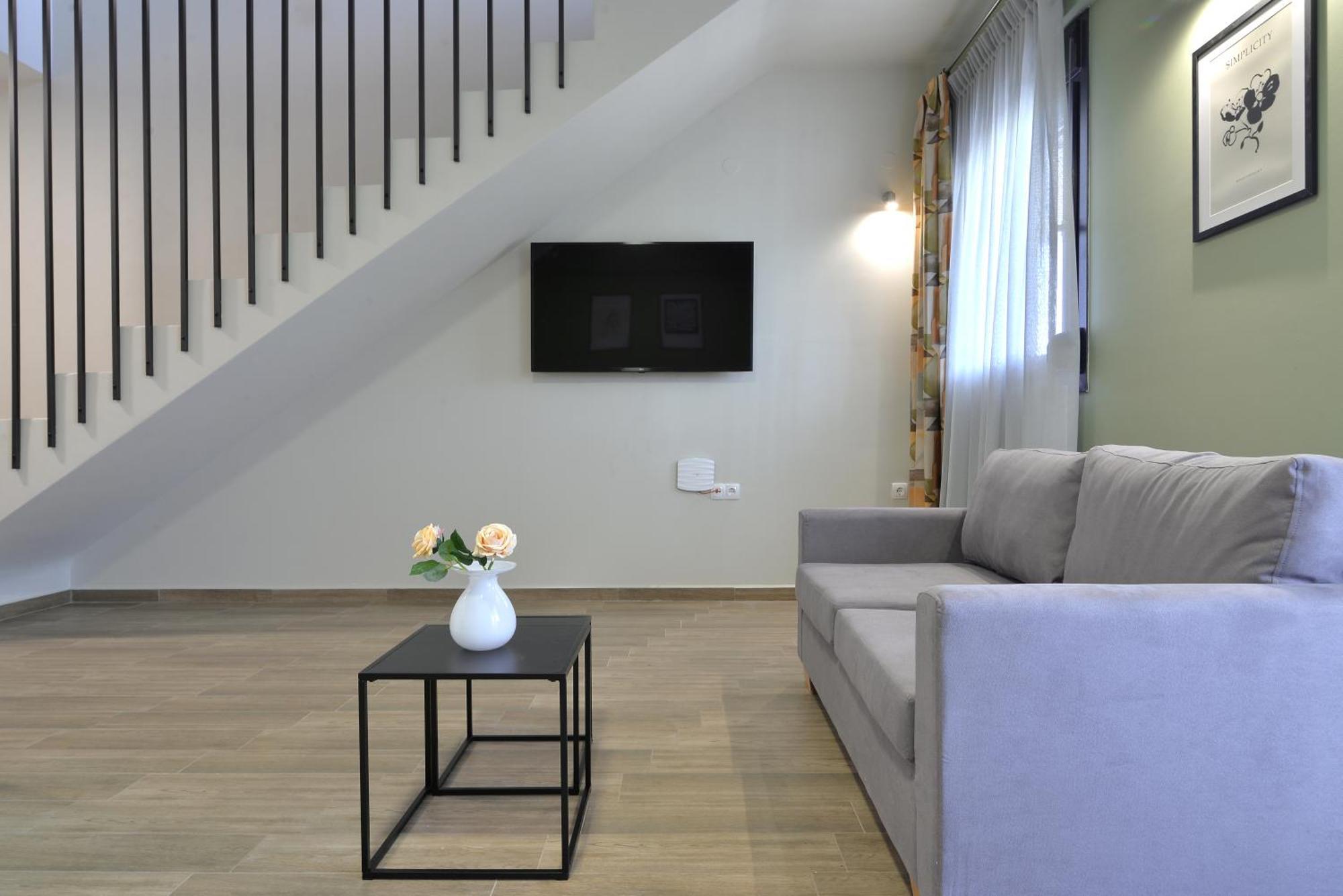 Niel Holiday Apartments, Panel Hospitality Homes & Villas レプトカリヤ エクステリア 写真