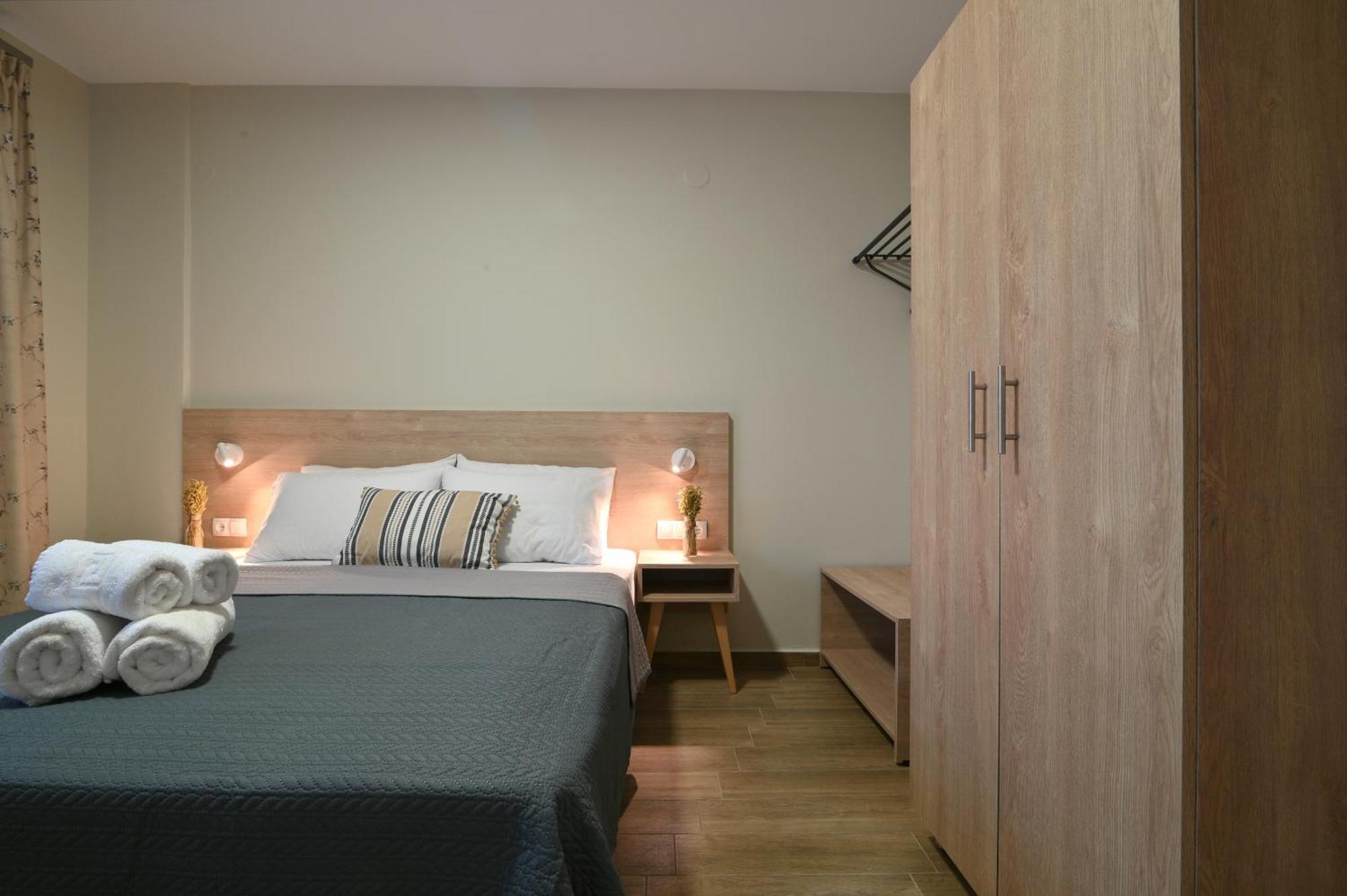 Niel Holiday Apartments, Panel Hospitality Homes & Villas レプトカリヤ エクステリア 写真