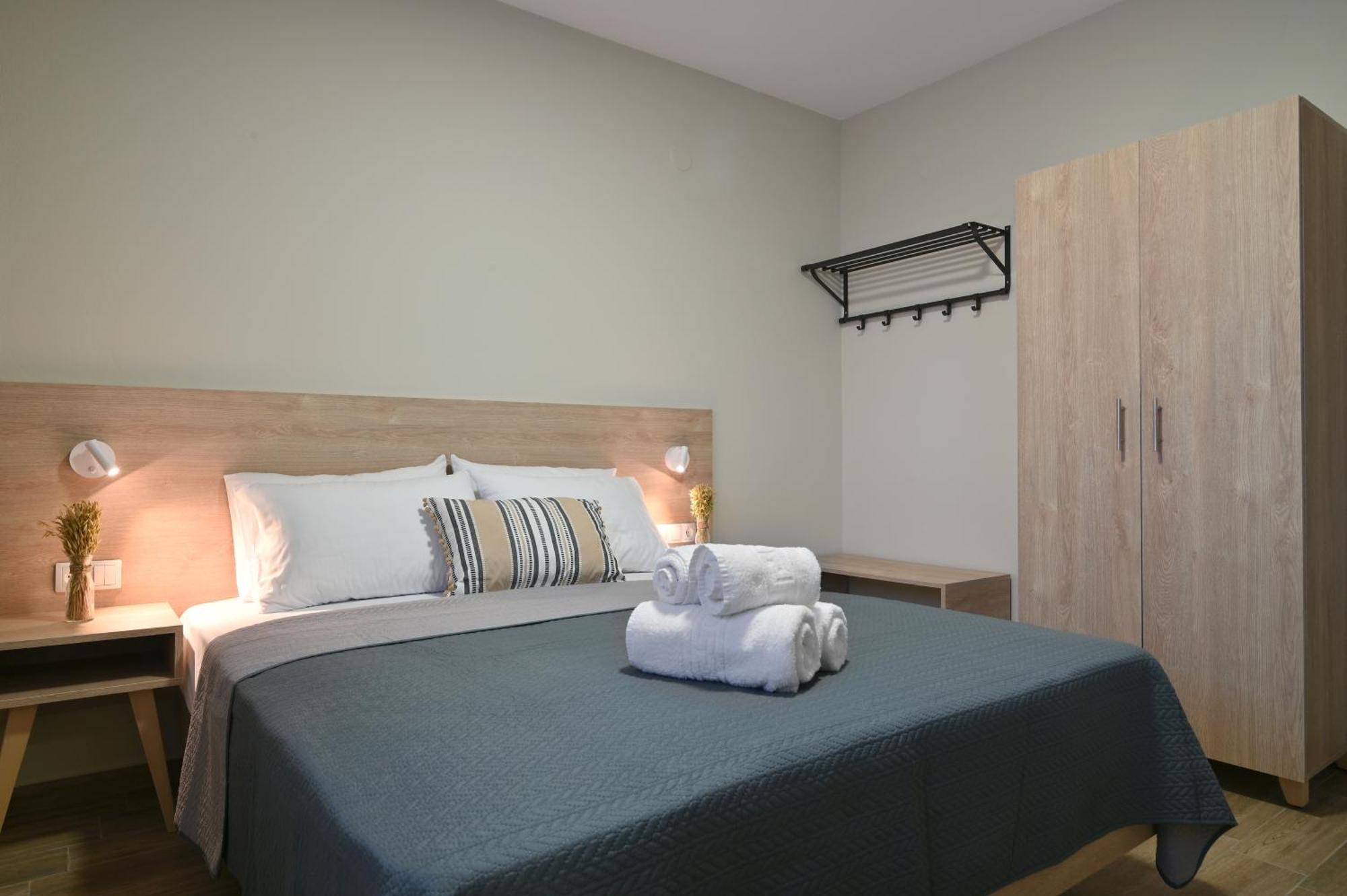 Niel Holiday Apartments, Panel Hospitality Homes & Villas レプトカリヤ エクステリア 写真