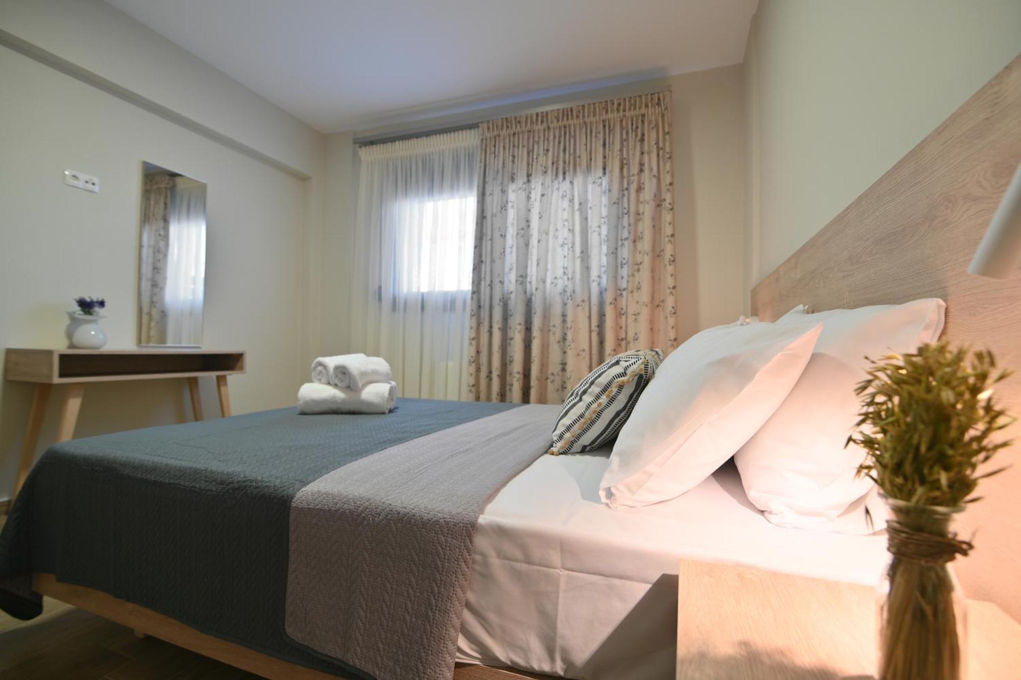 Niel Holiday Apartments, Panel Hospitality Homes & Villas レプトカリヤ エクステリア 写真